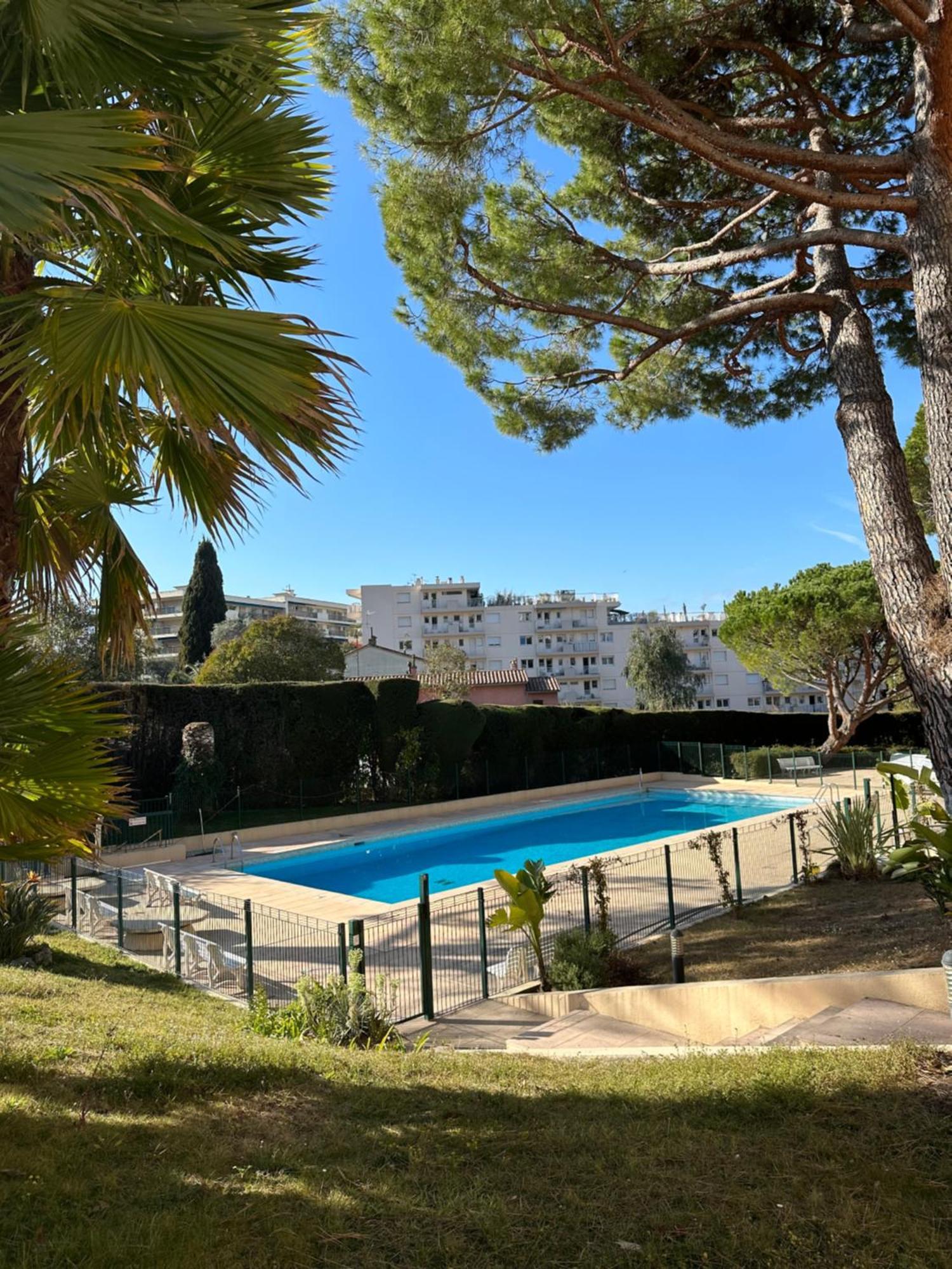 L'Azur - Apt De Standing - Piscine - Parking Le Cannet Kültér fotó